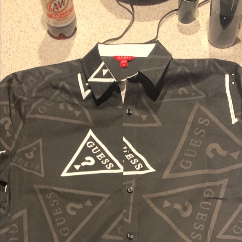 Mens Guess Button up!!!